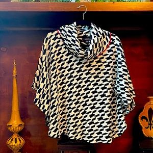 Fever size Small - Black and white shawl